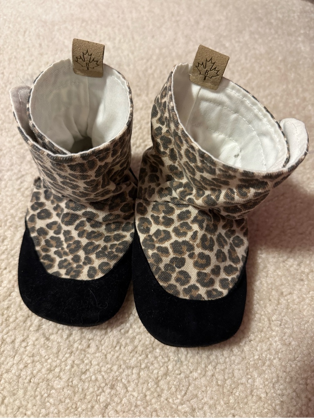 Jady Baby Leopard Print Boot Slippers with Black Toe - Rubber Sole
